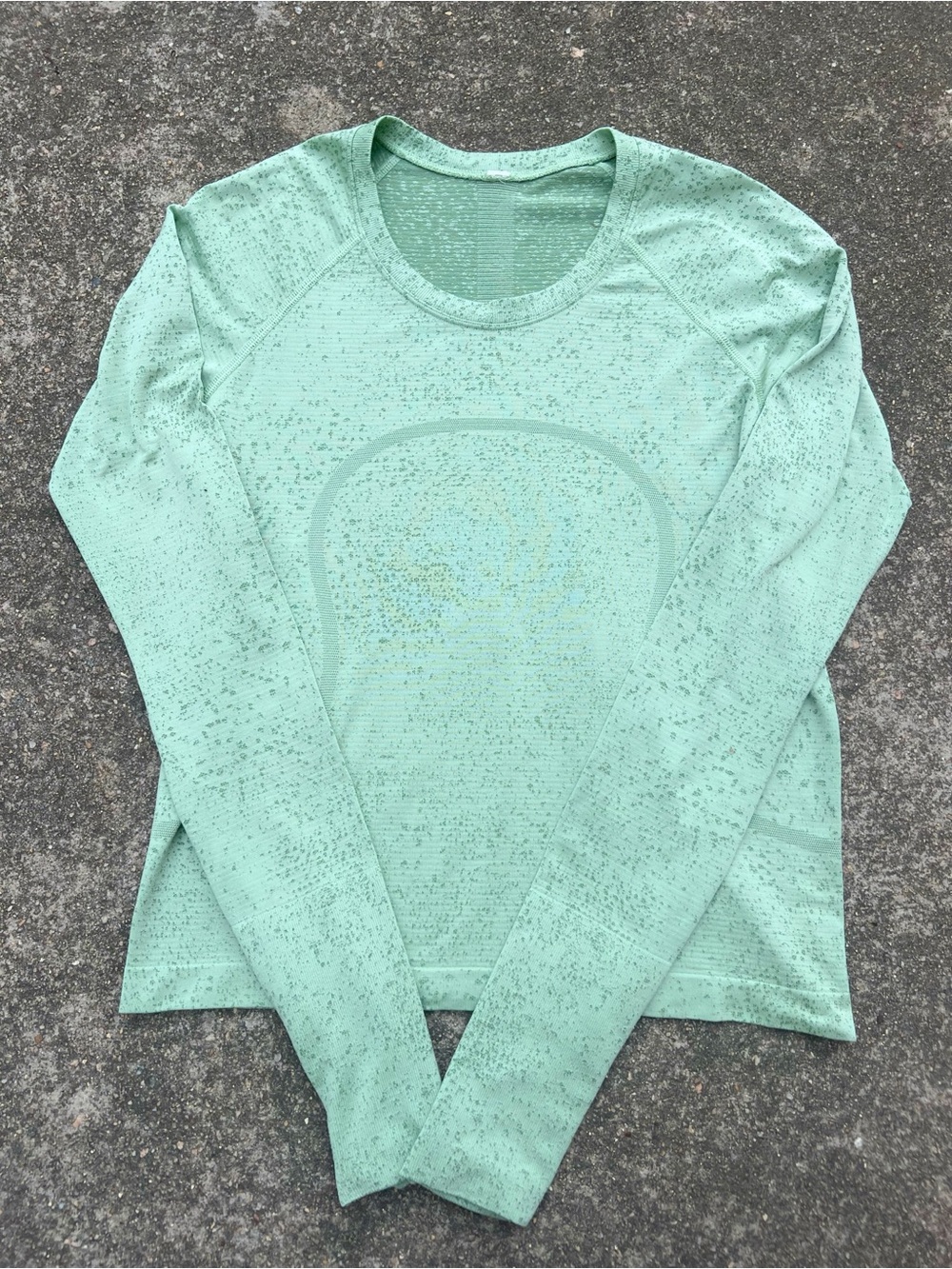 Lululemon Swiftly Tech 2.0 Race Length Creamy Mint Cedar Green 8